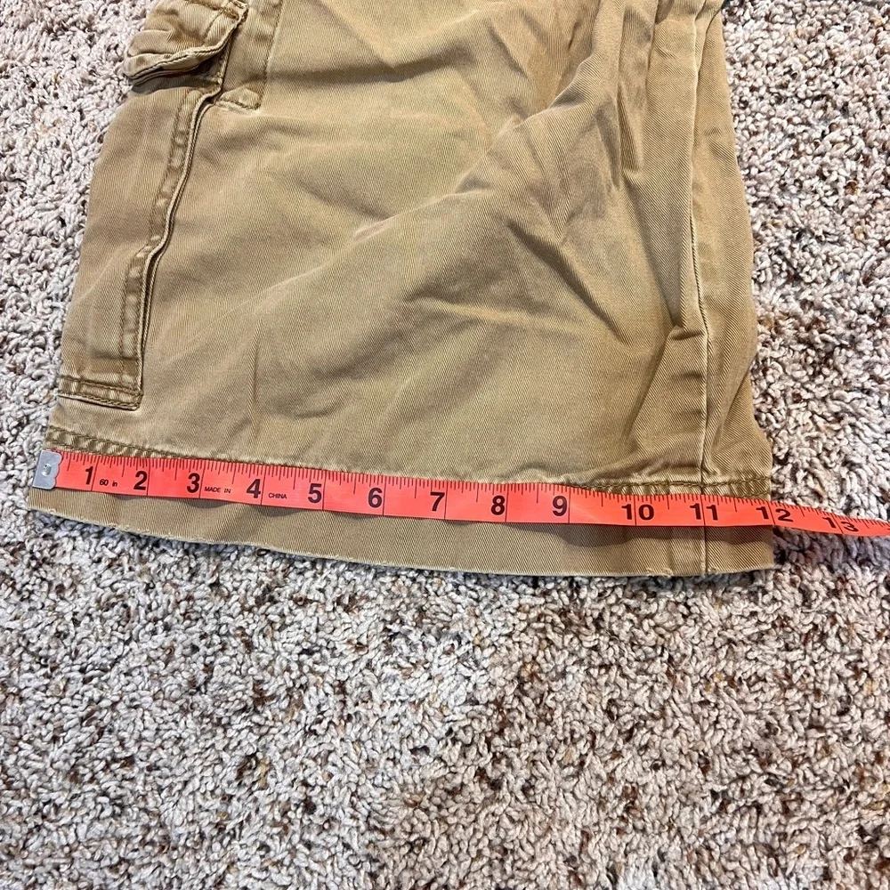 VINTAGE Mossimo Cargo Supply Shorts Mens 34 Khaki Tan Baggy Utility Skater Y2K